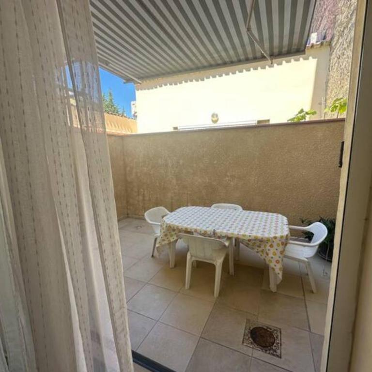 Maxi Studio Terrasse Climatisée - Apartamento de 1 dormitorio - 2