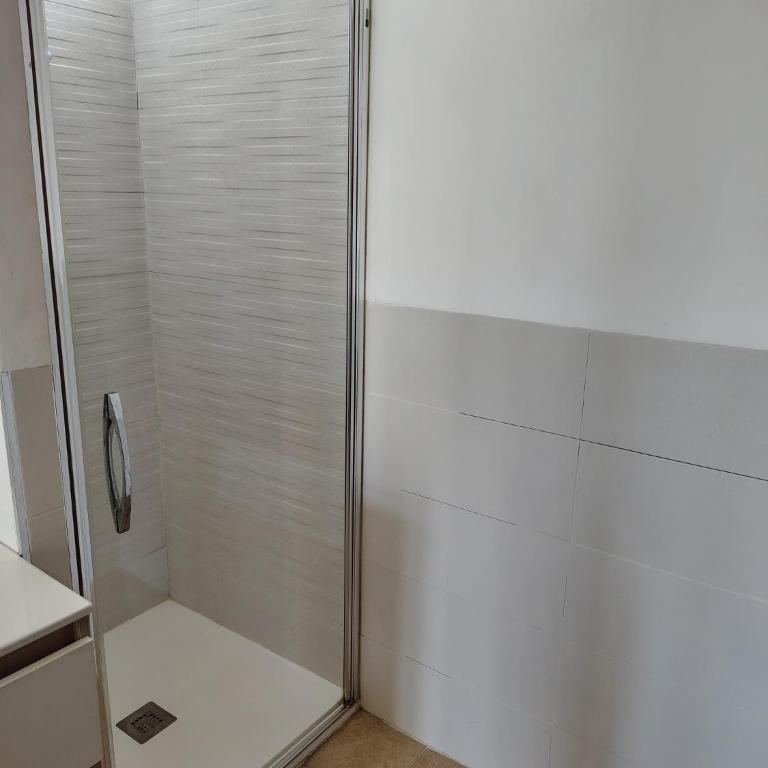 Amazinn Places Valencia Marina Real - Superior Apartment - 4