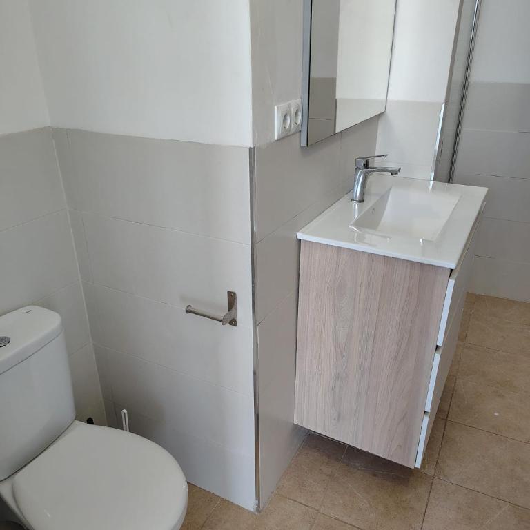 Amazinn Places Valencia Marina Real - Superior Apartment - 23