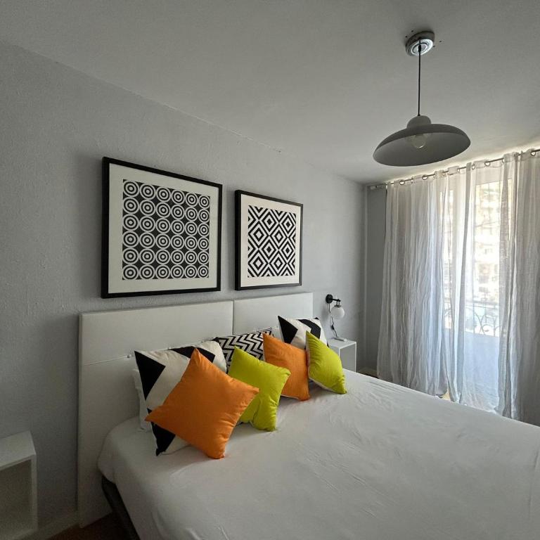 Amazinn Places Valencia Marina Real - Superior Apartment - 16