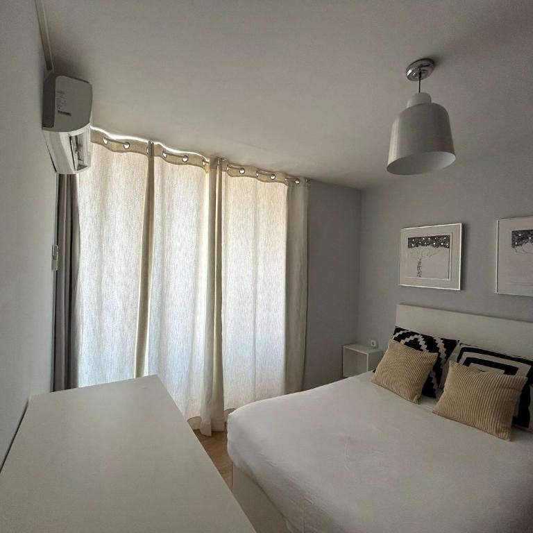 Amazinn Places Valencia Marina Real - Superior Apartment - 14
