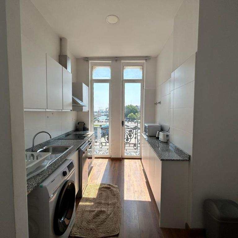 Amazinn Places Valencia Marina Real - Superior Apartment - 34