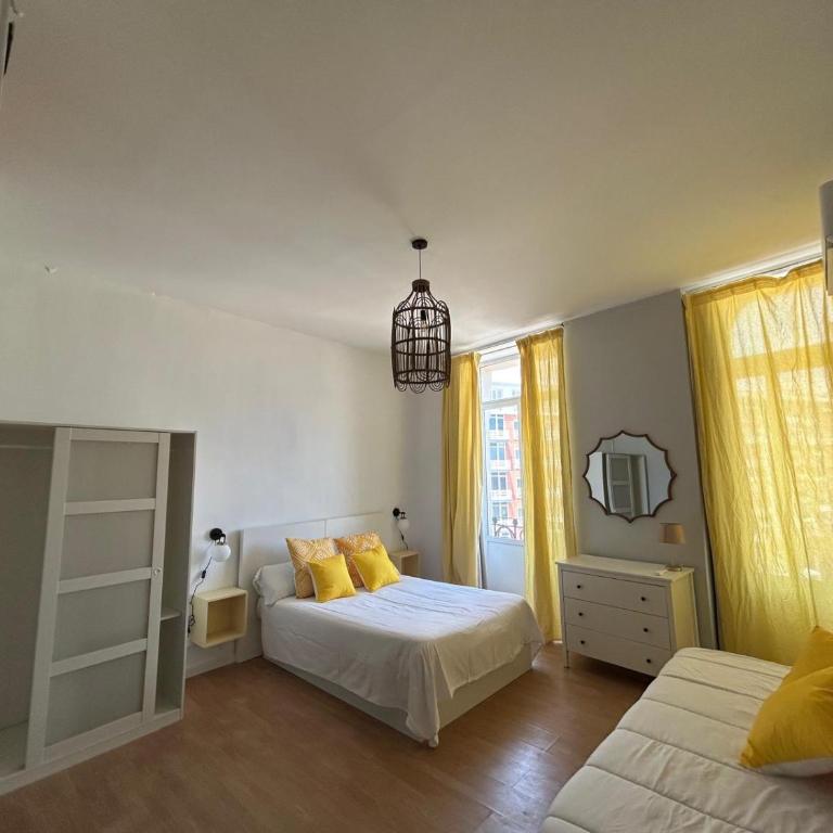 Amazinn Places Valencia Marina Real - Superior Apartment - 57