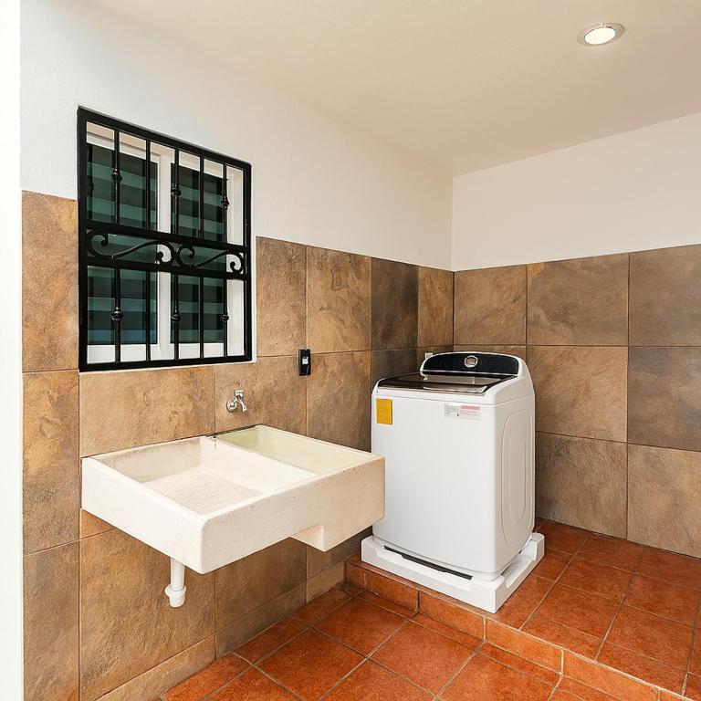 Sunset Suites Mazatlán at Lomas de Mazatlán - Family Suite - 18