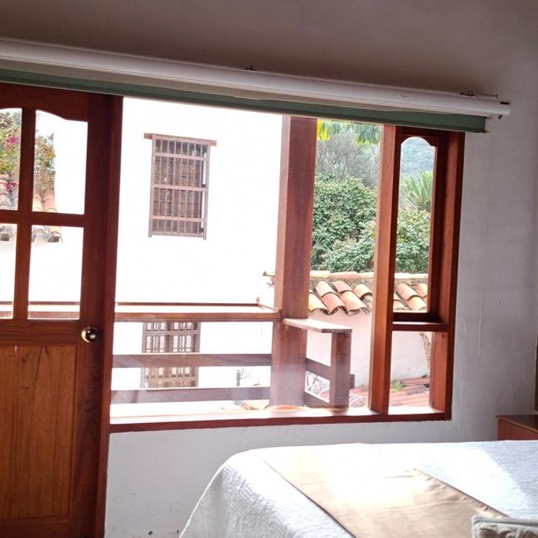 Vivelavilla suites VDL - Habitación Doble con balcón - 4