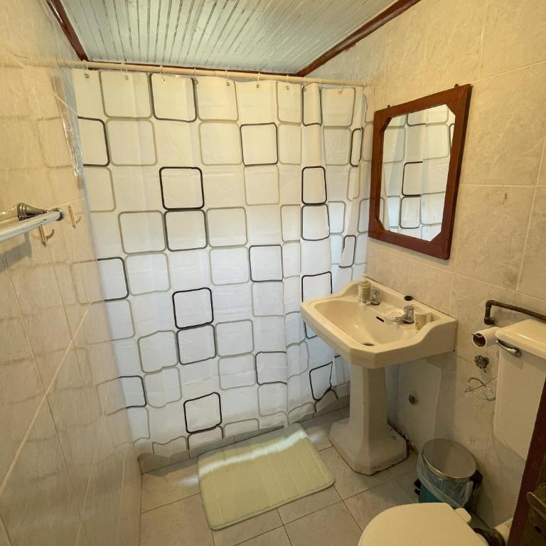 Casa familiar cerca de la playa - Three-Bedroom Home - 7