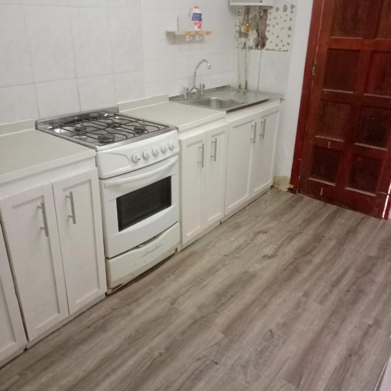 Casa familiar cerca de la playa - Three-Bedroom Home - 11