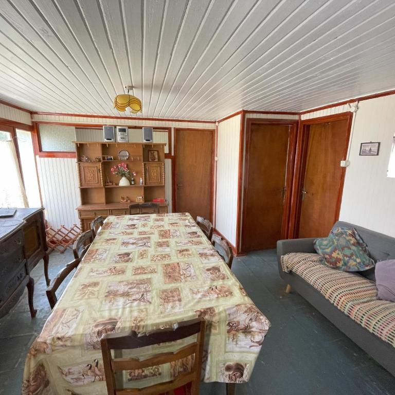 Casa familiar cerca de la playa - Three-Bedroom Home - 18