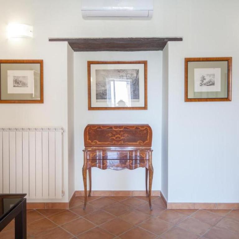 Palazzo Marigliano - Appartamento con 2 Camere da Letto - 2
