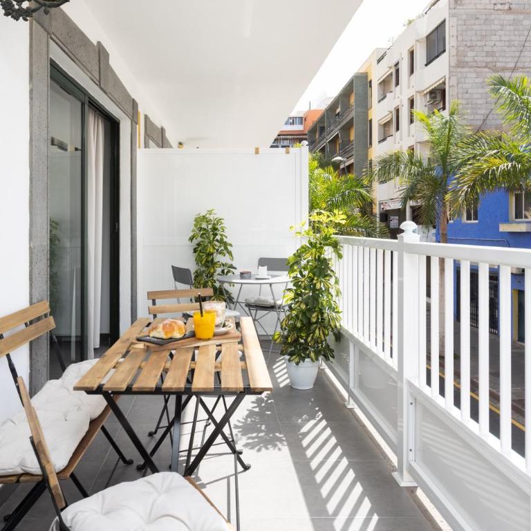 Buho Los Cristianos - Apartamento de 2 dormitorios con terraza - 1