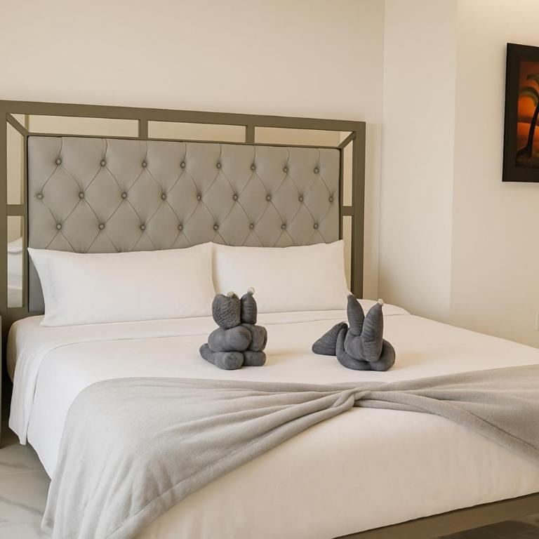 Sunset Suites Mazatlán at Lomas de Mazatlán - Family Suite - 4