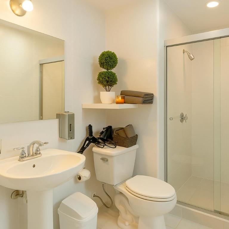 Sunset Suites Mazatlán at Lomas de Mazatlán - Family Suite - 17