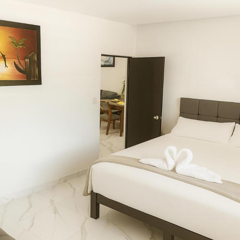 Sunset Suites Mazatlán at Lomas de Mazatlán - Family Suite - 5