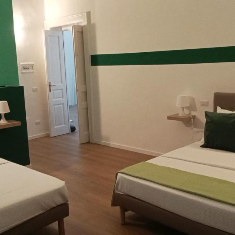 APPARTAMENTS Manzoni - Camera Quadrupla con Bagno Privato - 1