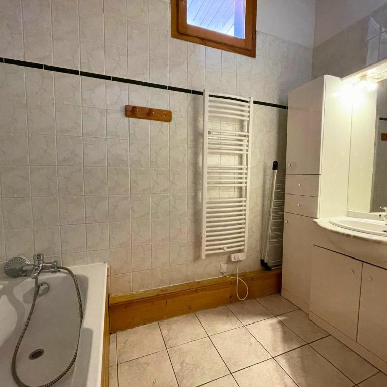 Ski aux pieds, 12 pers, animaux admis, Les Menuires - FR-1-452-86 - Appartamento (12 Adulti) - 21