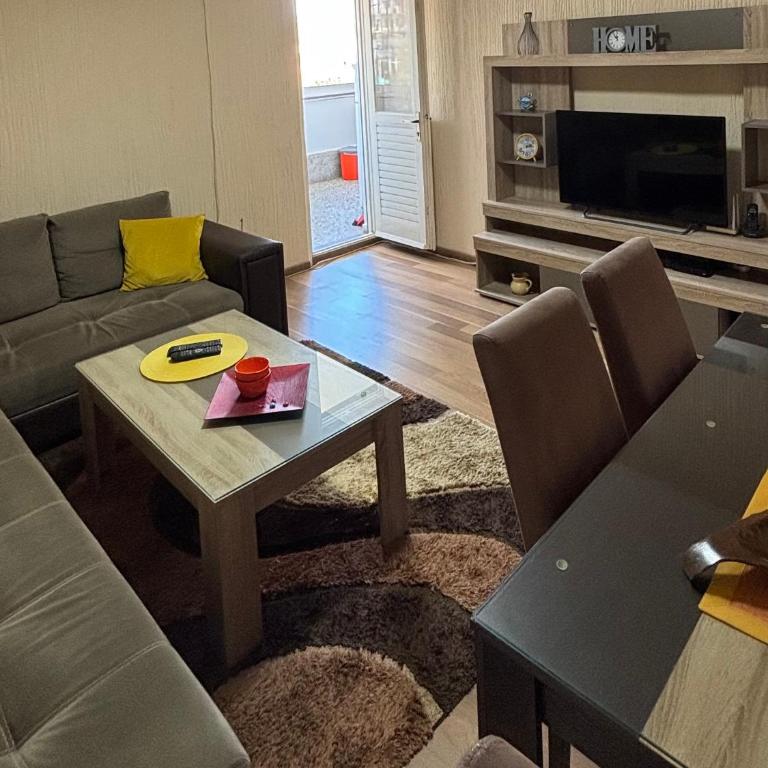 Apartman Sonib - Apartman sa 2 Spavaće Sobe i Balkonom - 1
