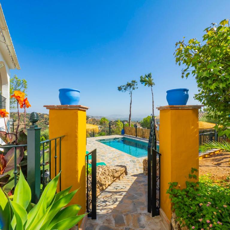Tu Villa Rural Olivo 3 Dormitorios Piscina privada - Vacation Home - 3