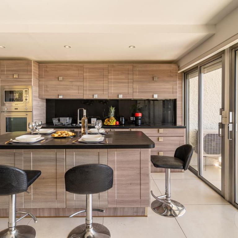 Magnificent 3 Rooms-Sea View-Terrace-Pool - Appartement 2 Chambres - 3