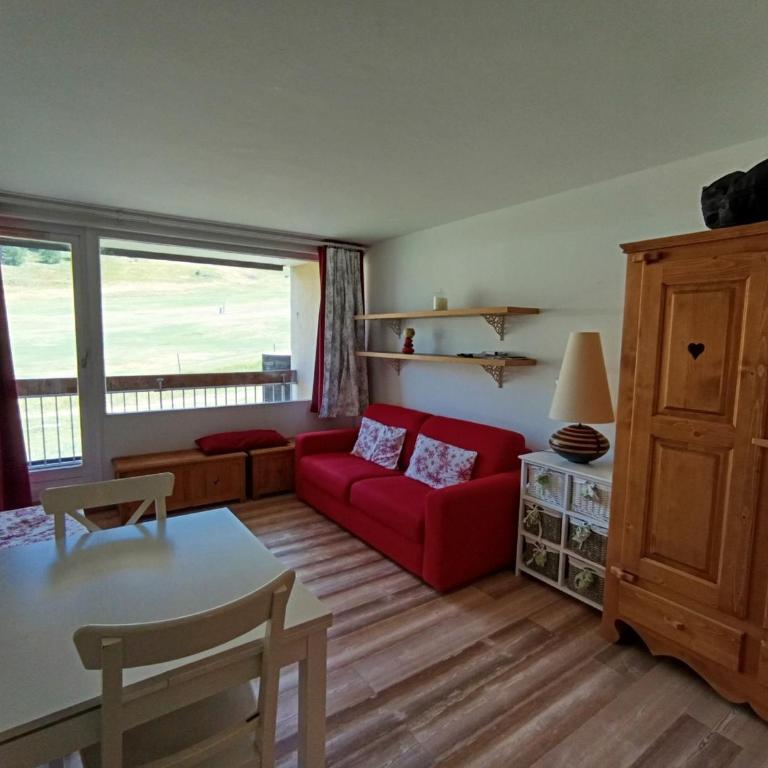 Studio skis aux pieds Sud, balcon, parking privé - FR-1-445-224 - Estudio - 1