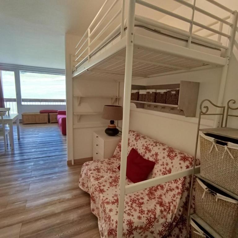 Studio skis aux pieds Sud, balcon, parking privé - FR-1-445-224 - Estudio - 3