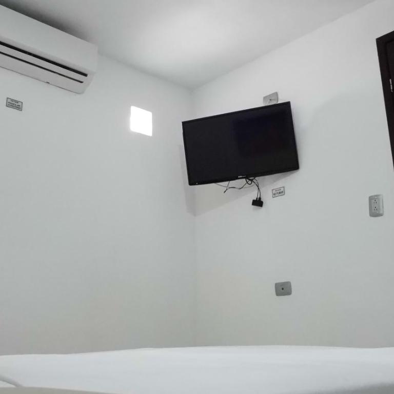 Rustic Hotel Isla Mujeres - Deluxe Queen Room - 1