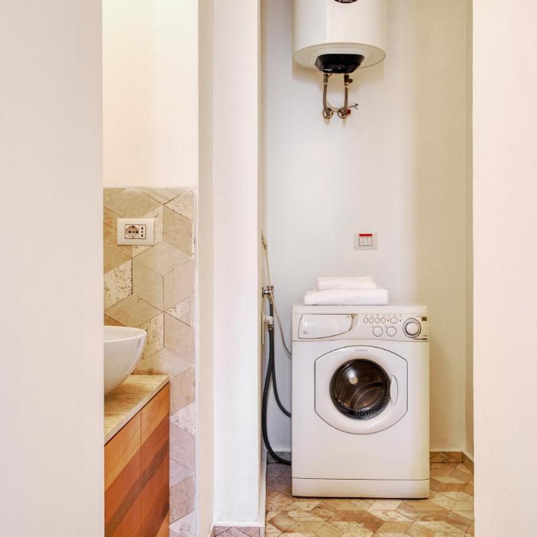 Just Urban Stays - 1BR Apt with Outdoor Space - 10 min Duomo by Tram - Appartamento con 1 Camera da Letto - 5