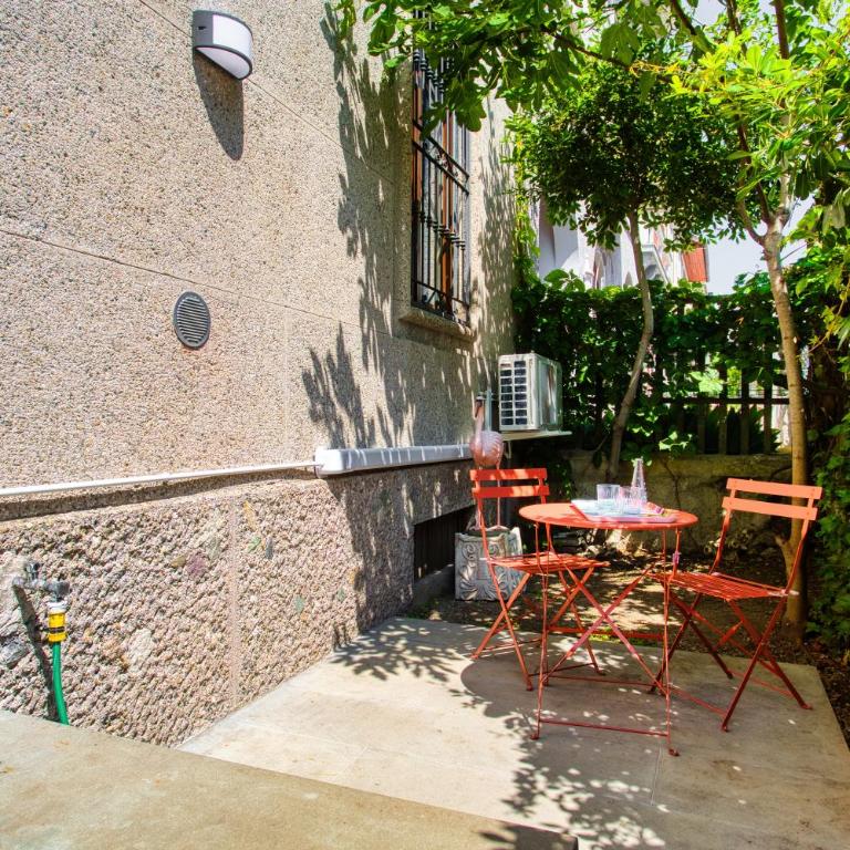 Just Urban Stays - 1BR Apt with Outdoor Space - 10 min Duomo by Tram - Appartamento con 1 Camera da Letto - 29