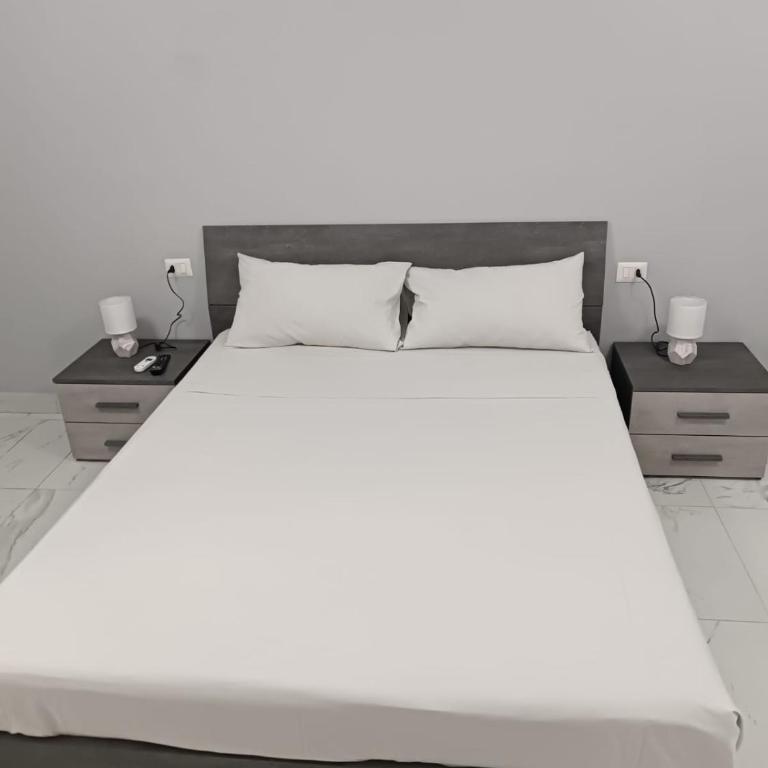 Marilissa Home - Double Room with Private Bathroom - 3