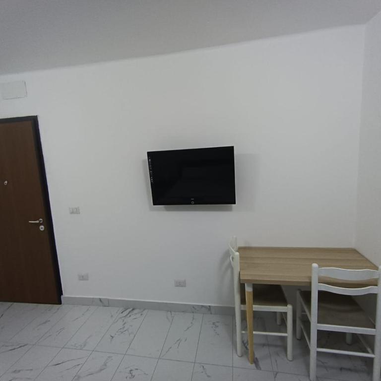 Marilissa Home - Double Room with Private Bathroom - 4