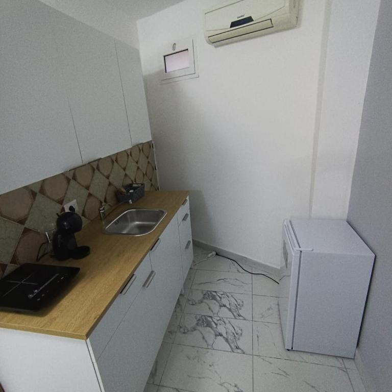 Marilissa Home - Double Room with Private Bathroom - 6