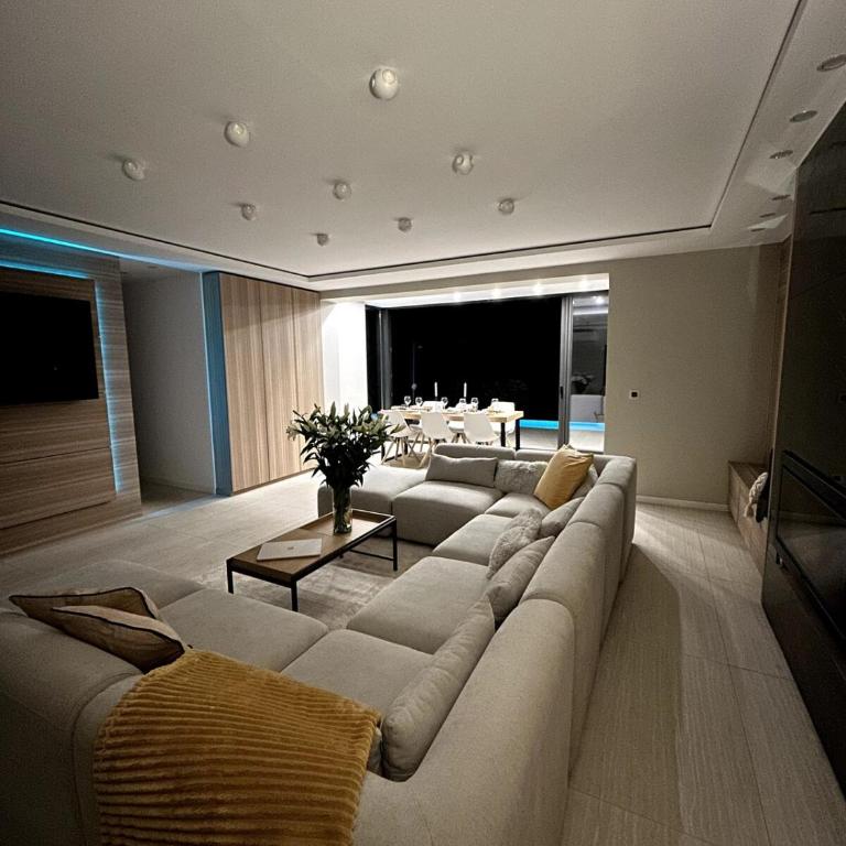 Villa Amistad in Fuengirola with private pool and sea views - Villa - 15