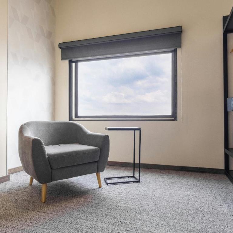 SJ Grand Hotel Monterrey - Executive King Room with City View - 3