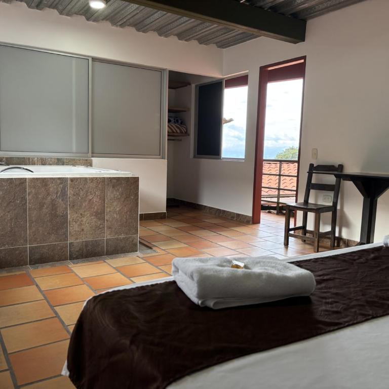 Hotel Balcon Tamesino - Estudio con bañera de hidromasaje - 15