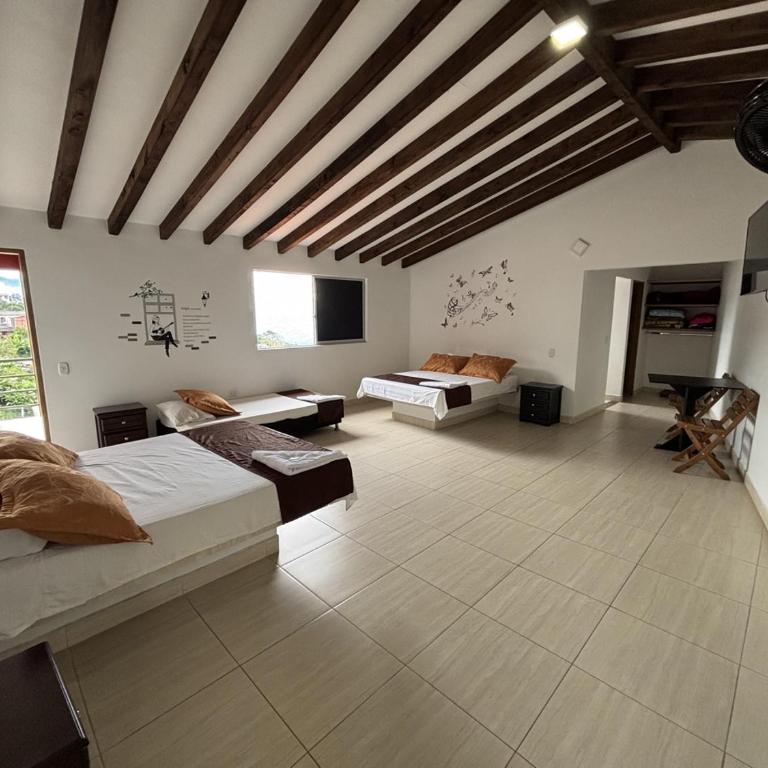 Hotel Balcon Tamesino - Habitación Familiar Deluxe - 2