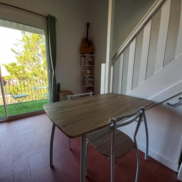 Appartement T2 Duplex 50m2, Marseillan Etang Thau, clim, terrasse - Appartamento con 1 Camera da Letto - 6