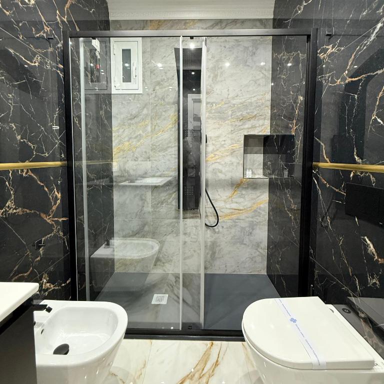Suite Rooms Empire - Camera Matrimoniale - 21