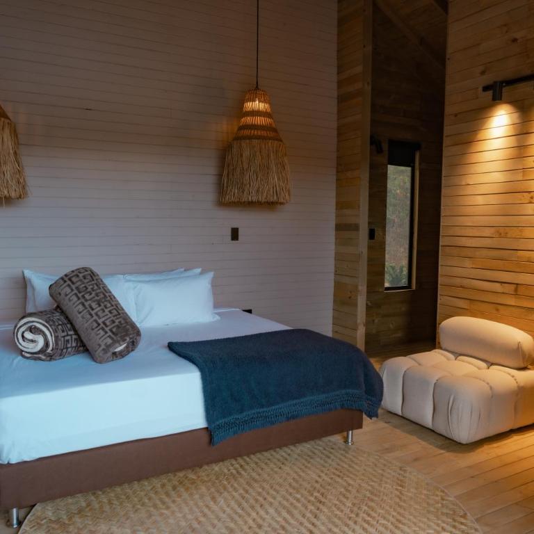 Okai by Bernalo Hotels - Habitación con cama extragrande y bañera de hidromasaje - 10