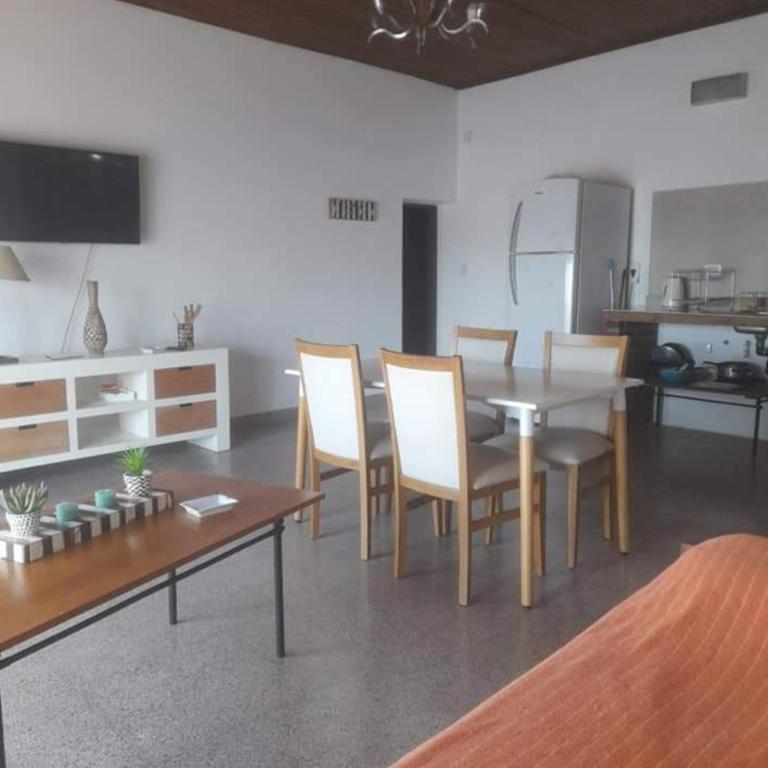 Departamento céntrico y luminoso en Baradero - One-Bedroom Apartment - 5