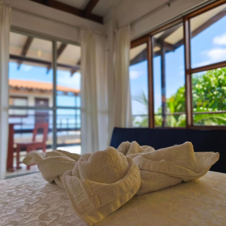 Costa Beach - Deluxe Double Room with Side Sea View - 4