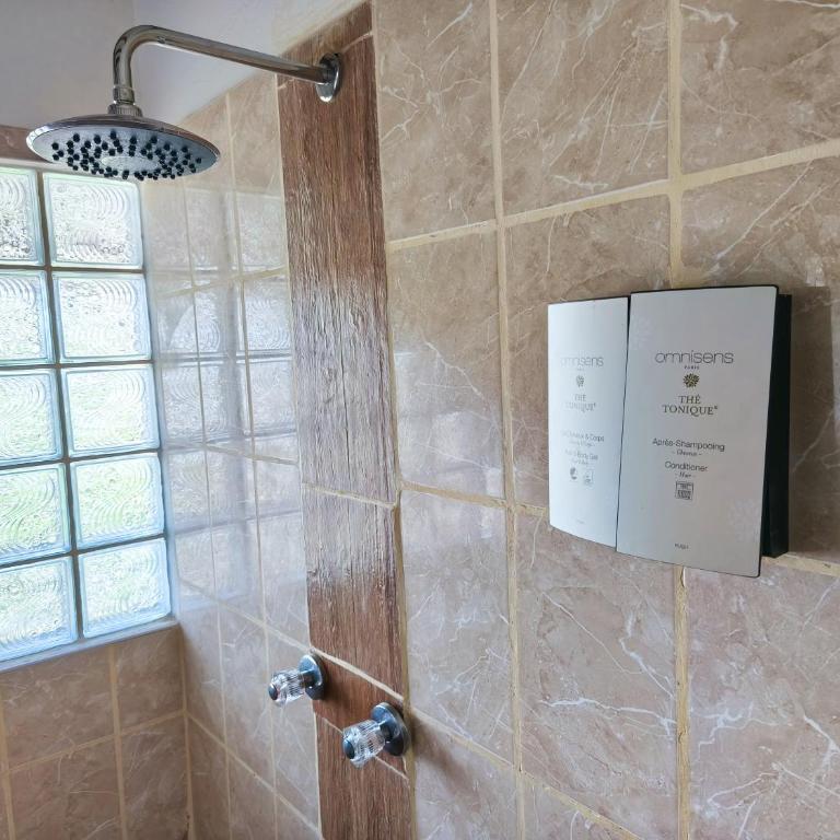 Costa Beach - Deluxe Double Room with Side Sea View - 5