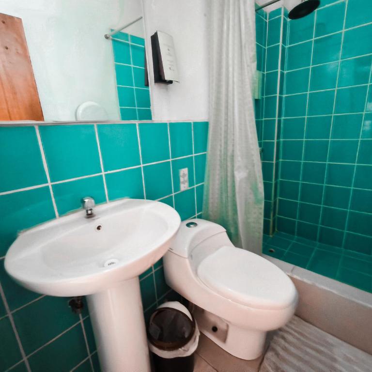 Costa Beach - Deluxe Double Room with Side Sea View - 13