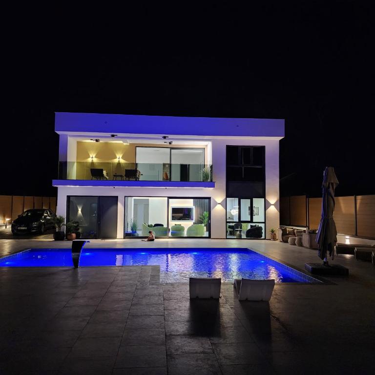 La Villa Luxury Home Bihac - Villa - 35