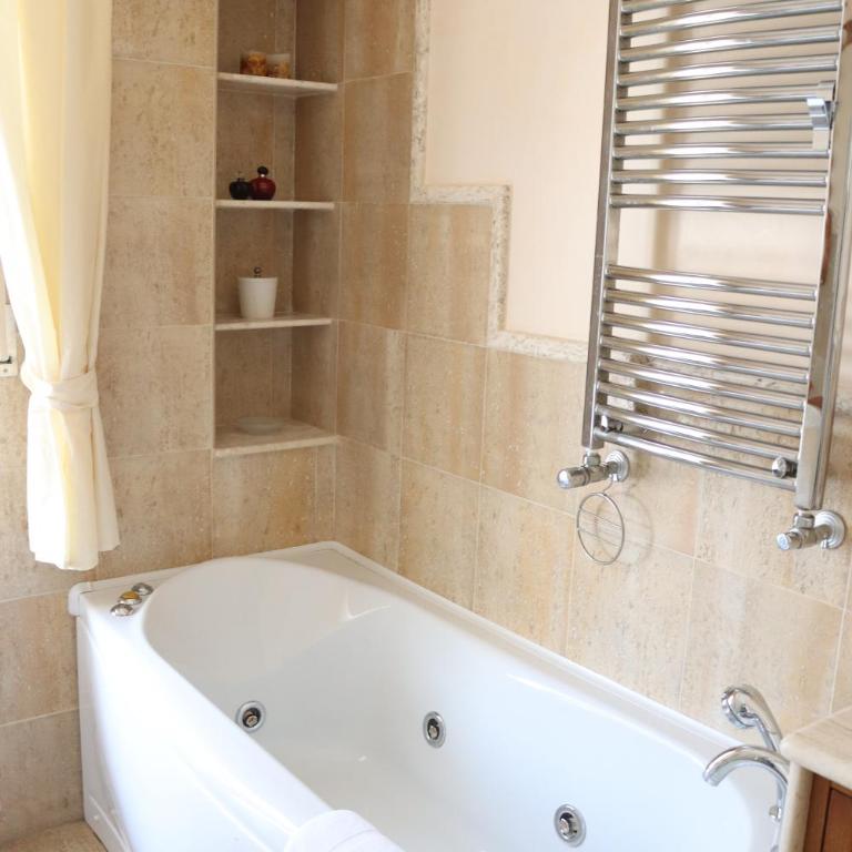 Relax e Stile a Cagliari - Appartamento con 1 Camera da Letto - 4