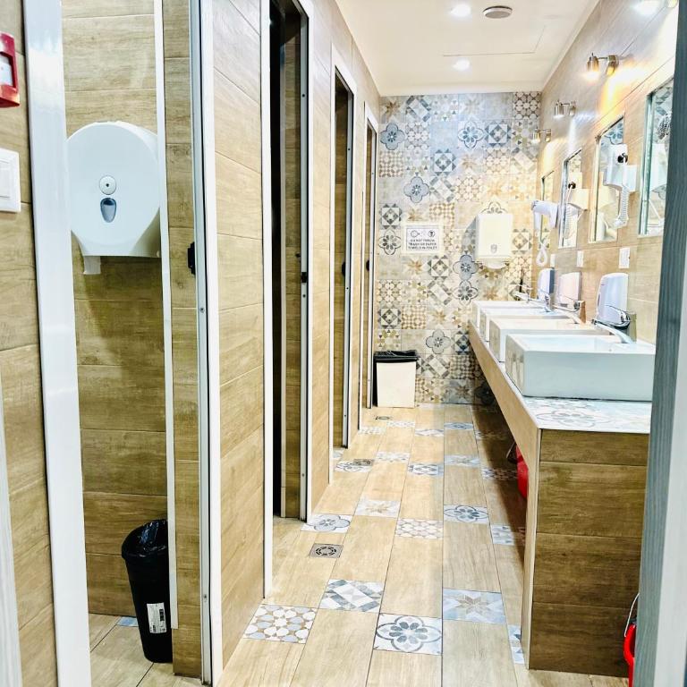 Jupiter Home - Camera Quadrupla con Bagno Privato Esterno - 4