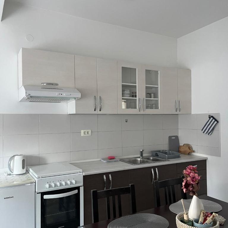 Apartman Zrinjski - Apartment - 4