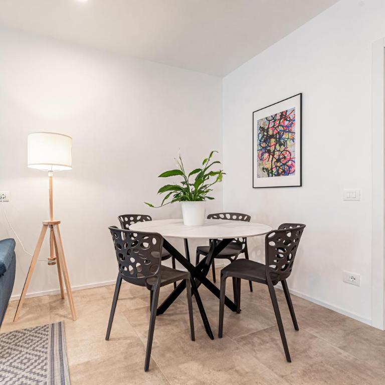 Modern Apartment in Villa with Garden - Easy Parking - Appartamento con 1 Camera da Letto - 2