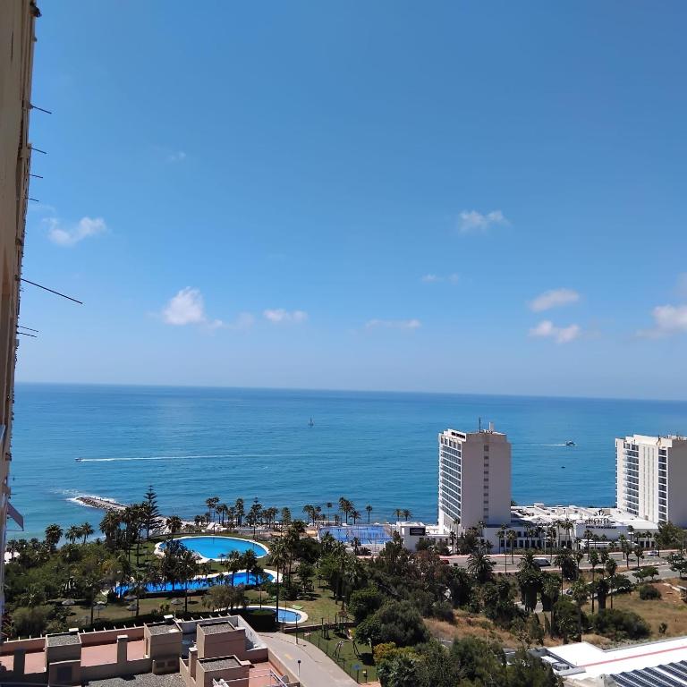 Benalmadena Suite Vistas panorámicas, 2 piscinas, Area infantil, Bar, Jardines y Tenis - One-Bedroom Apartment - 32