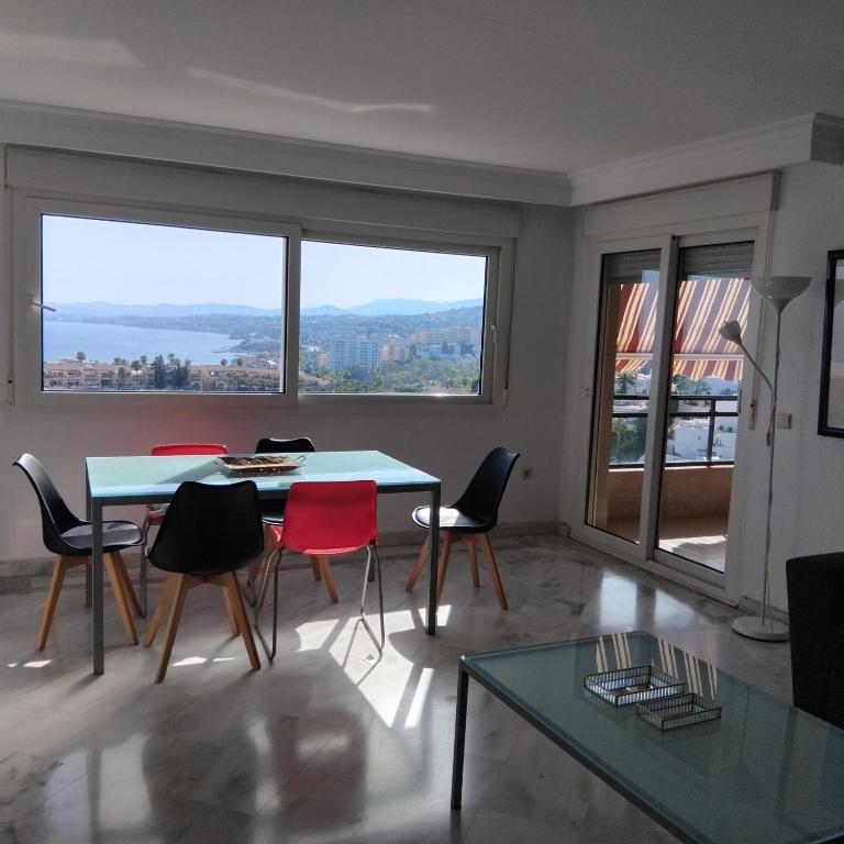 Benalmadena Suite Vistas panorámicas, 2 piscinas, Area infantil, Bar, Jardines y Tenis - One-Bedroom Apartment - 27