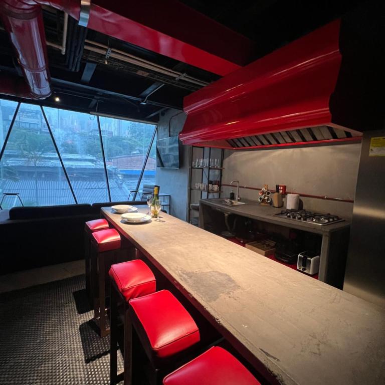 Lleras Luxury - King Bed & Private Jacuzzi - Suite Deluxe con bañera de hidromasaje - 23