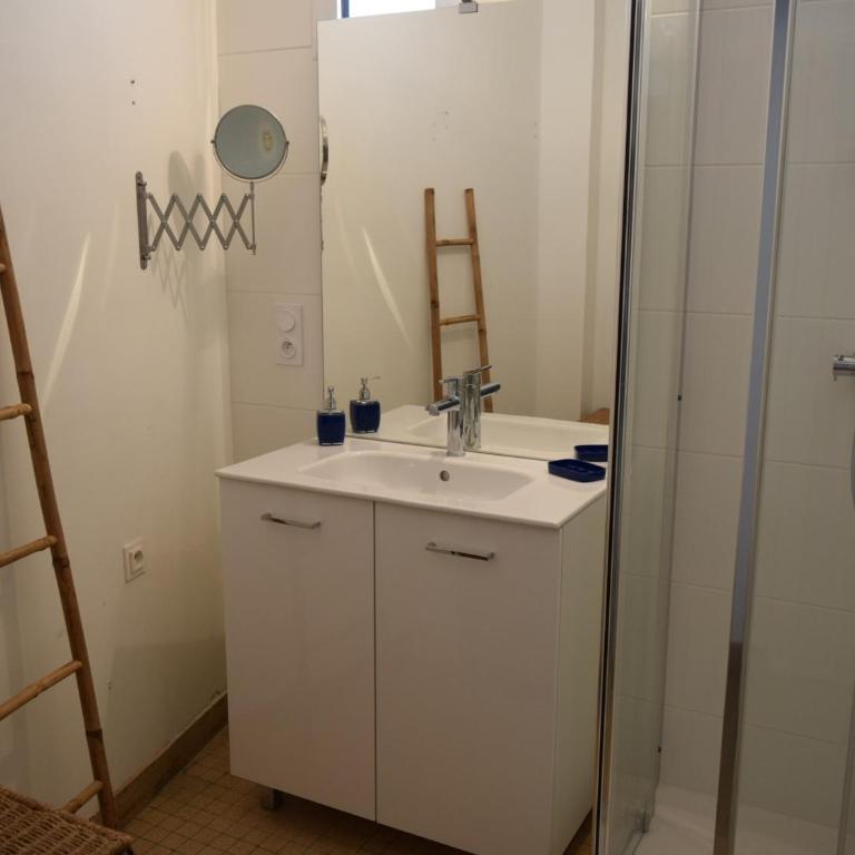 Maison 3 étoiles au centre des Sables d'Olonne avec accès plage, Wifi et garage - FR-1-197-519 - Holiday Home (8 Adults) - 33